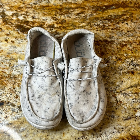 Hey Dude Shoes - Hey Dude Wendy Print White Black Marble